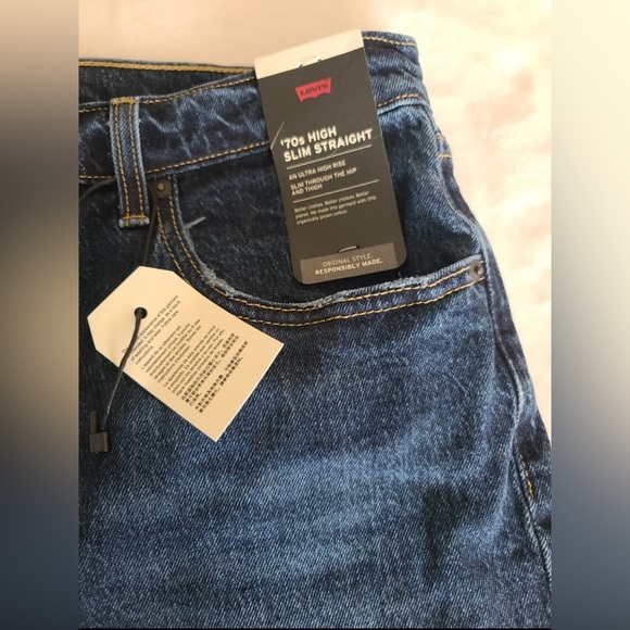 Levi's Womens 70s High Rise Slim Fit Straight Leg Denim Jeans Dark Wash. 💕 - Picture 5 of 8
